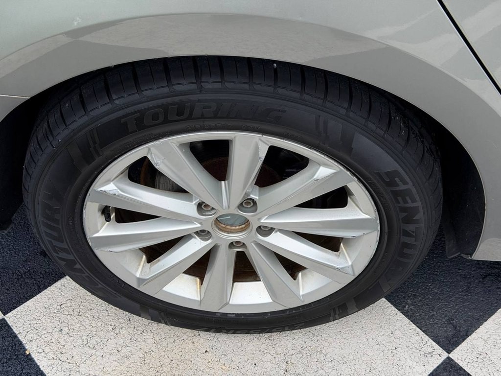 2012 Volkswagen Passat Image 42