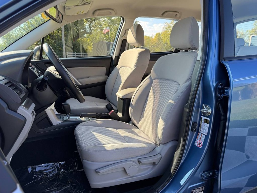 2015 Subaru Forester Image 16