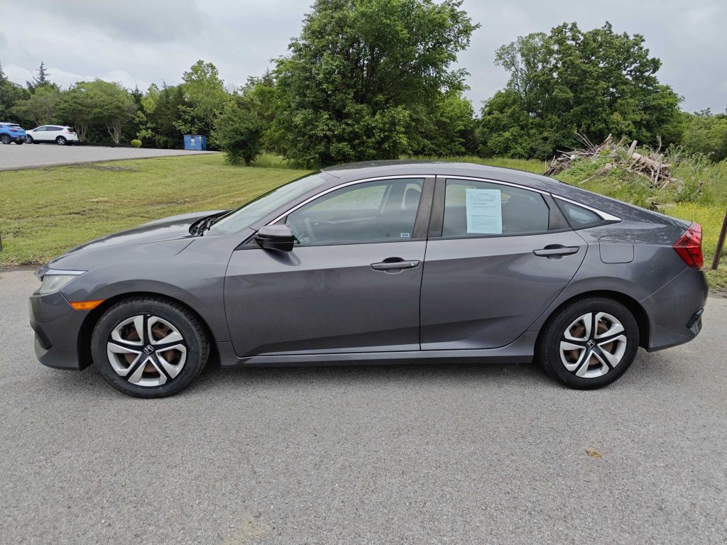 2017 Honda Civic Image 2