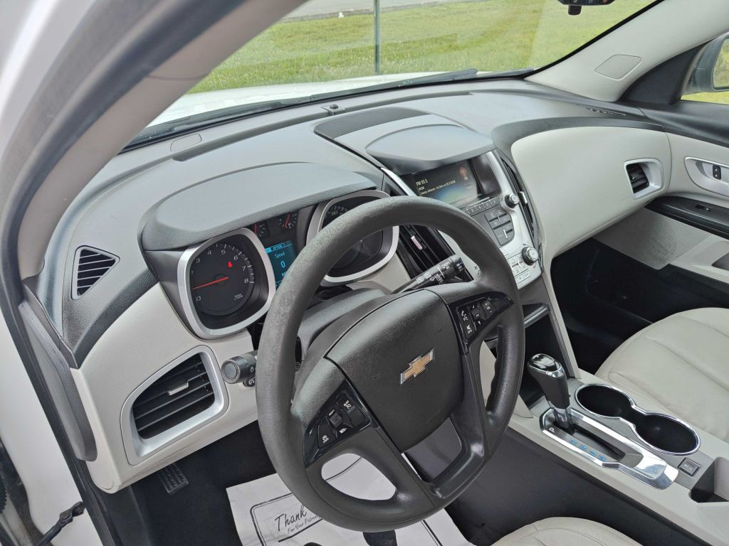 2017 Chevrolet Equinox Image 6
