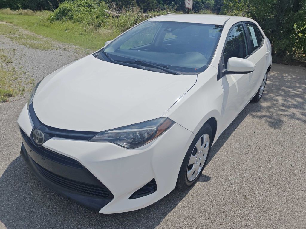 2018 Toyota Corolla Image 1