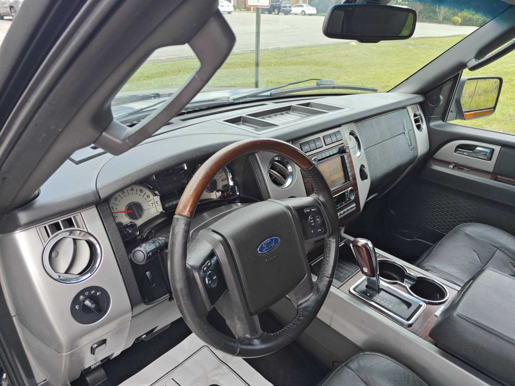 2010 Ford Expedition Image 6