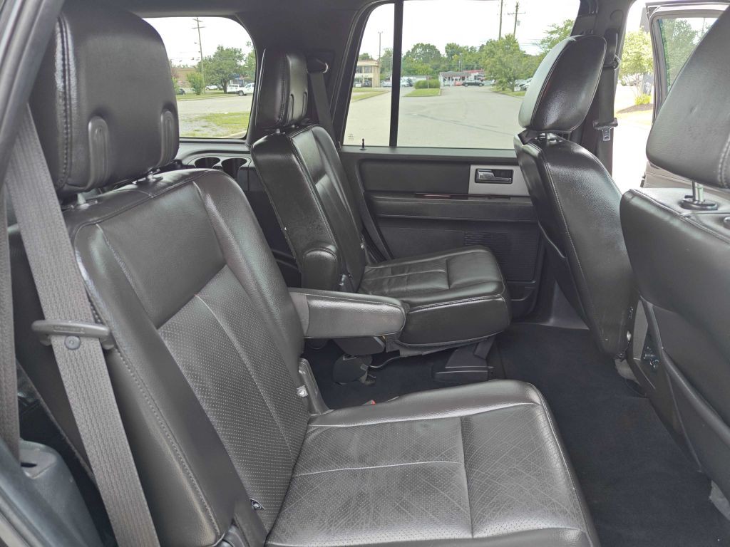 2010 Ford Expedition Image 10