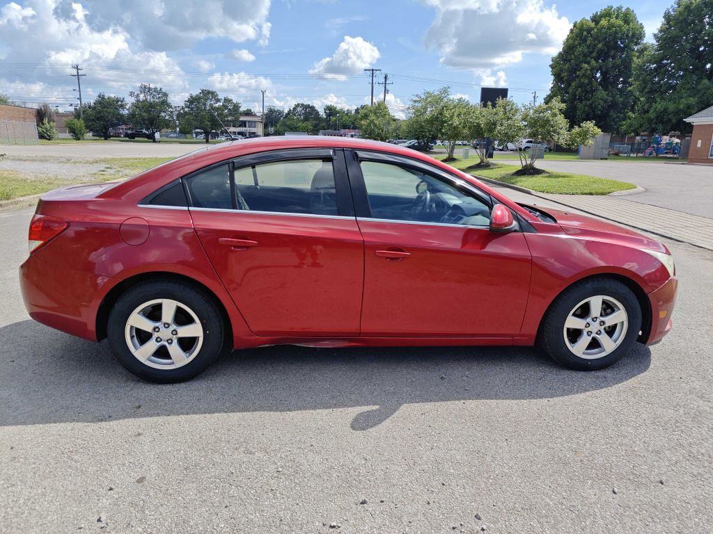 2012 Chevrolet Cruze Image 1