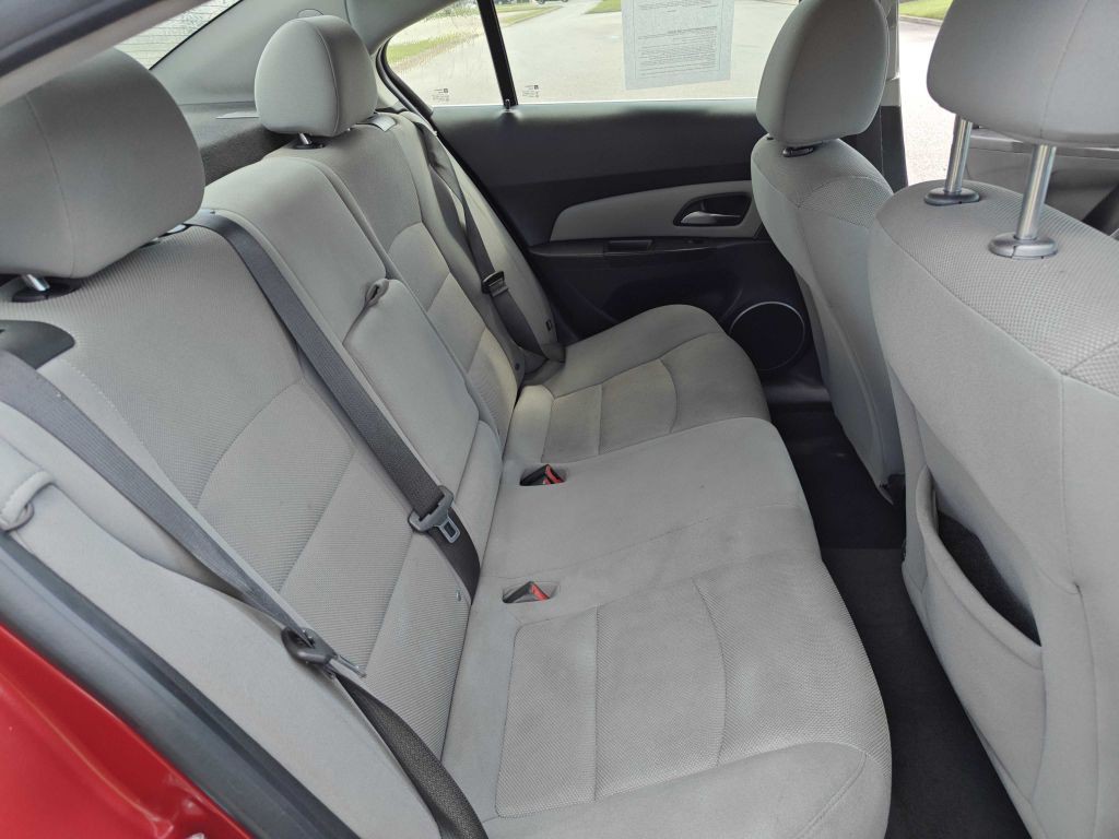 2012 Chevrolet Cruze Image 6