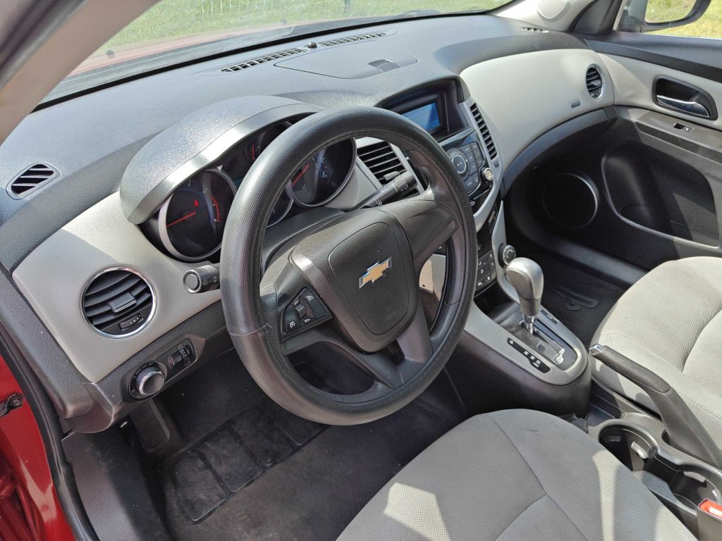 2012 Chevrolet Cruze Image 8