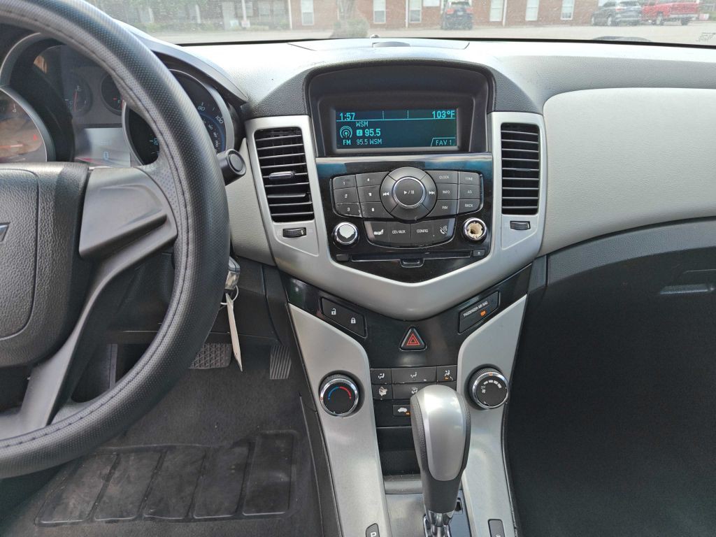 2012 Chevrolet Cruze Image 9