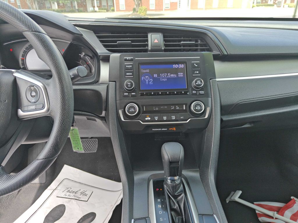 2018 Honda Civic Image 7