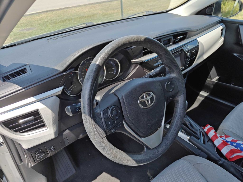 2016 Toyota Corolla Image 6