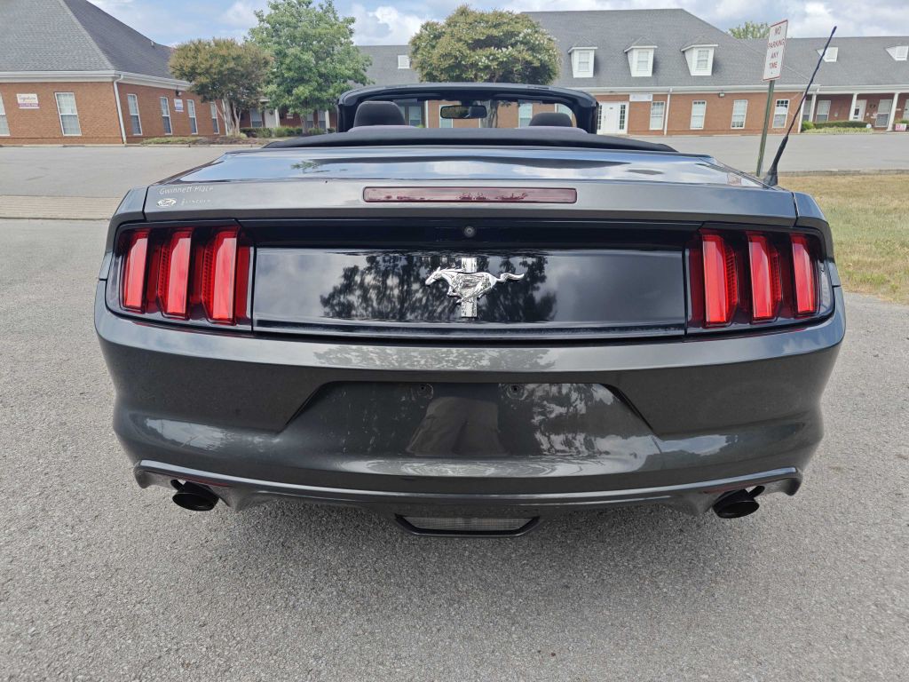 2016 Ford Mustang Image 1