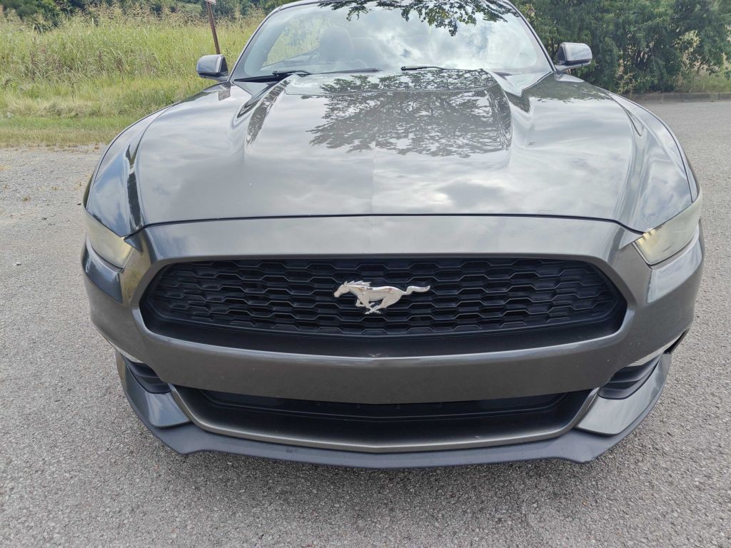 2016 Ford Mustang Image 2