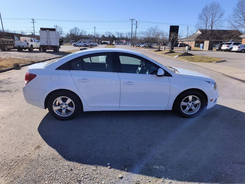 2016 Chevrolet Cruze Image 4