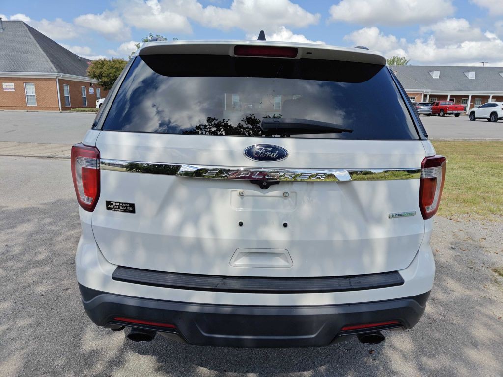 2018 Ford Explorer Image 2