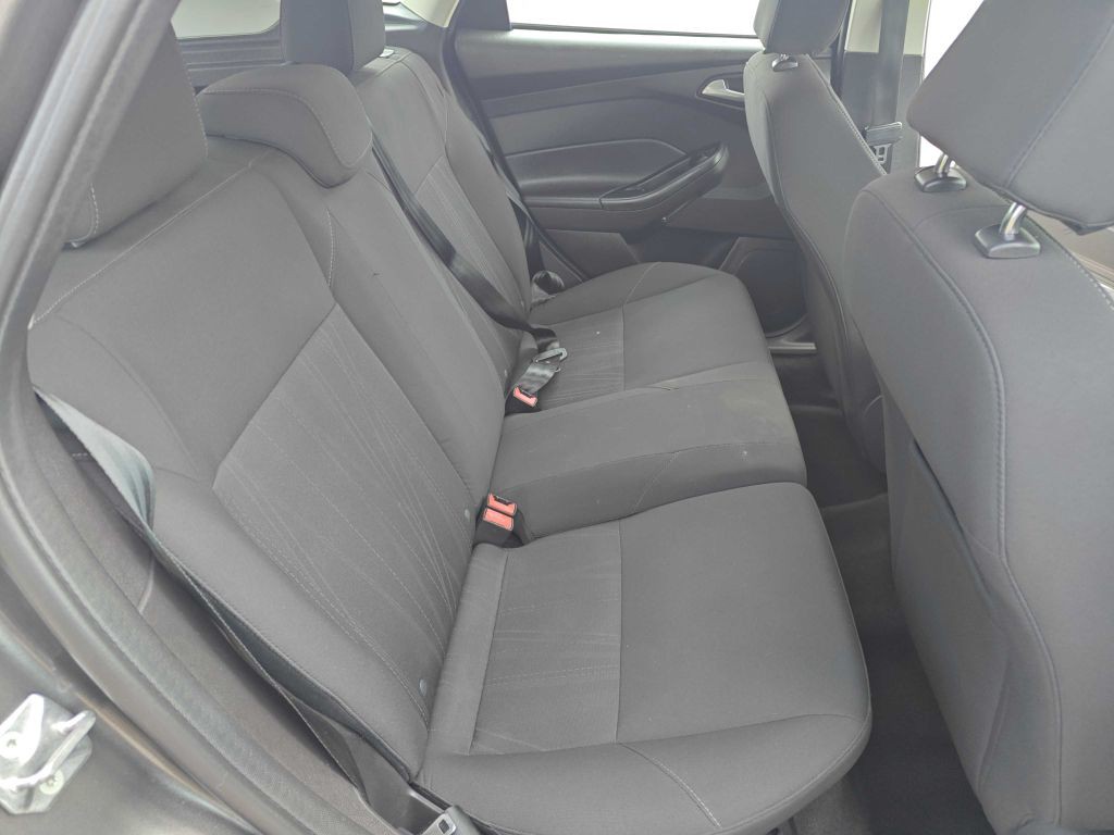 2015 Ford Focus Image 7