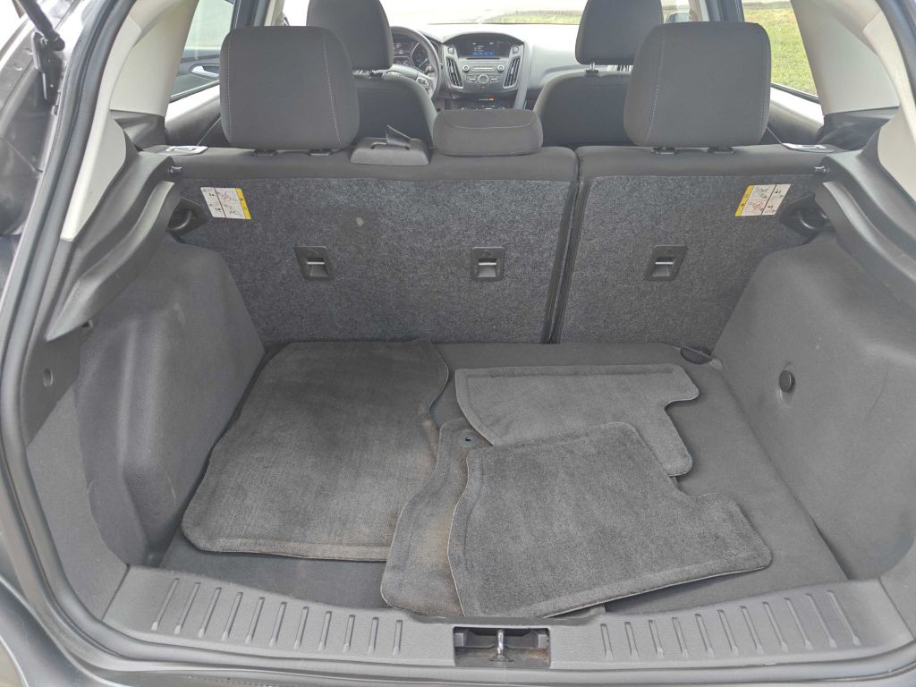 2015 Ford Focus Image 9