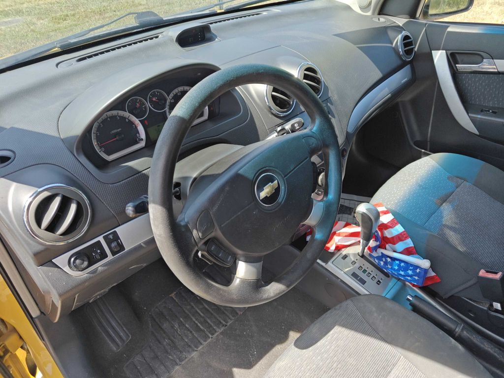 2011 Chevrolet Aveo Image 6