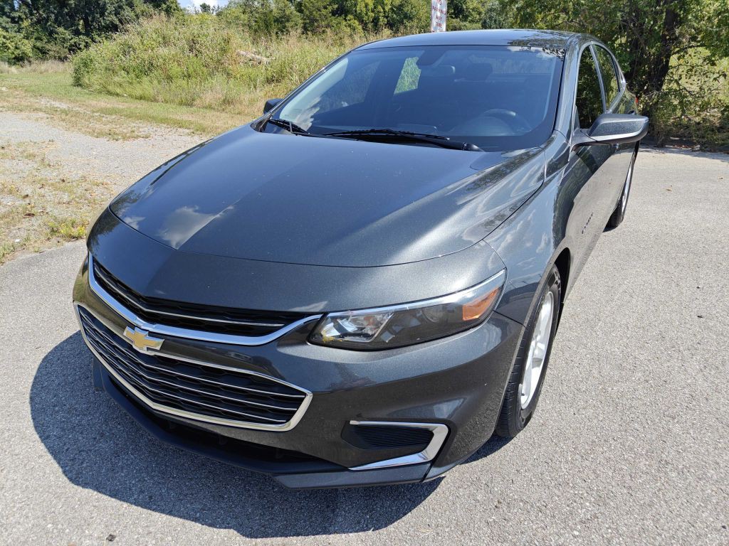 2018 Chevrolet Malibu Image 1