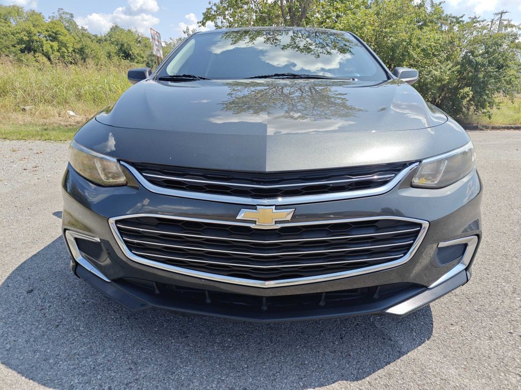 2018 Chevrolet Malibu Image 3