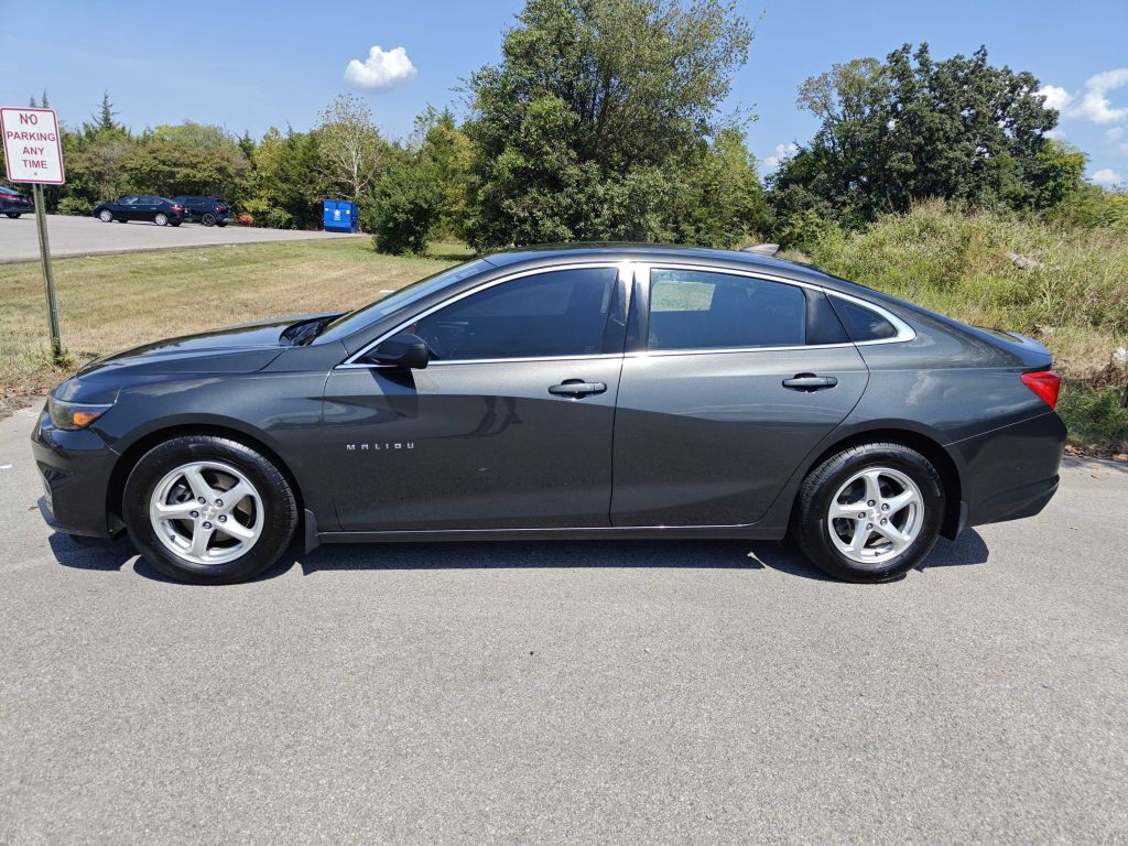 2018 Chevrolet Malibu Image 4