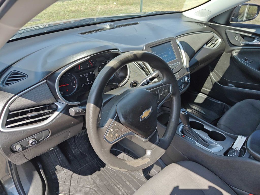 2018 Chevrolet Malibu Image 8
