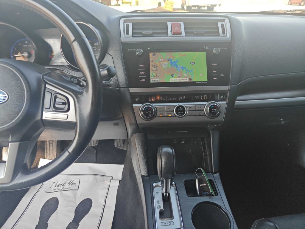 2015 Subaru Legacy Image 9