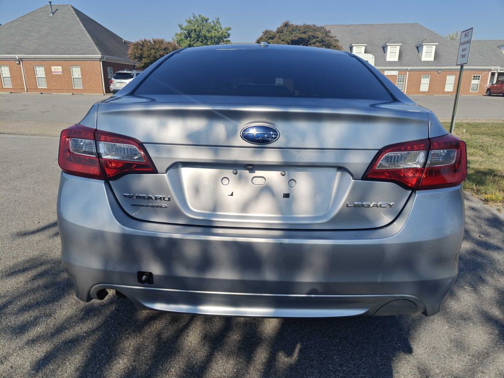 2015 Subaru Legacy Image 3