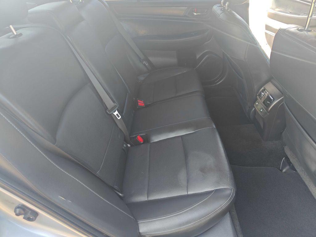 2015 Subaru Legacy Image 8