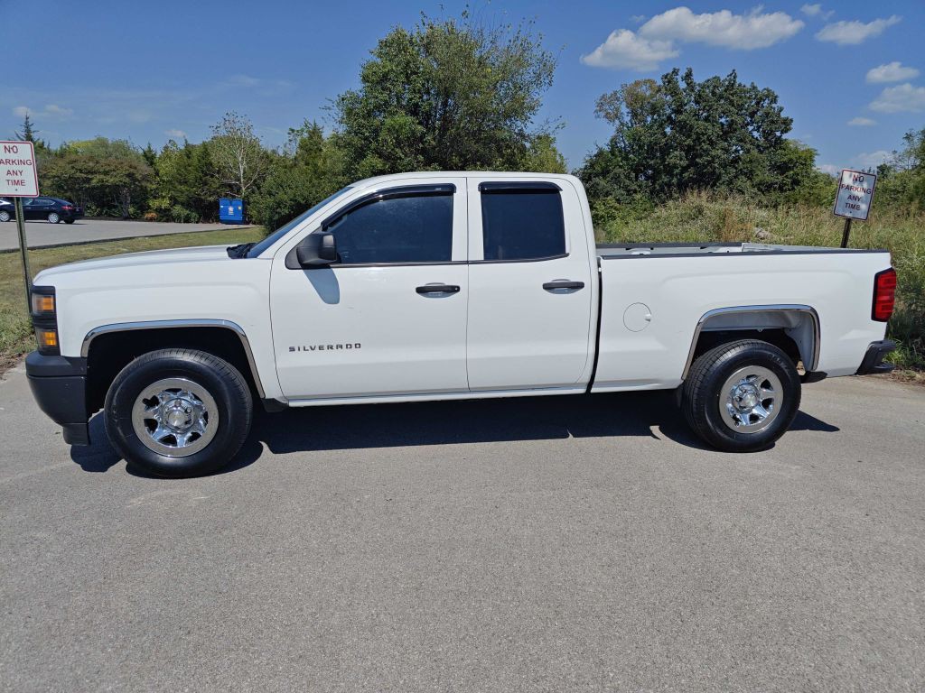 2015 Chevrolet Silverado 1500 Image 2