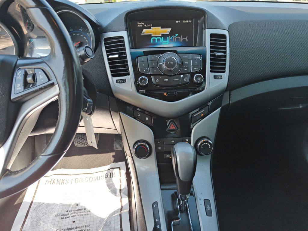 2013 Chevrolet Cruze Image 9