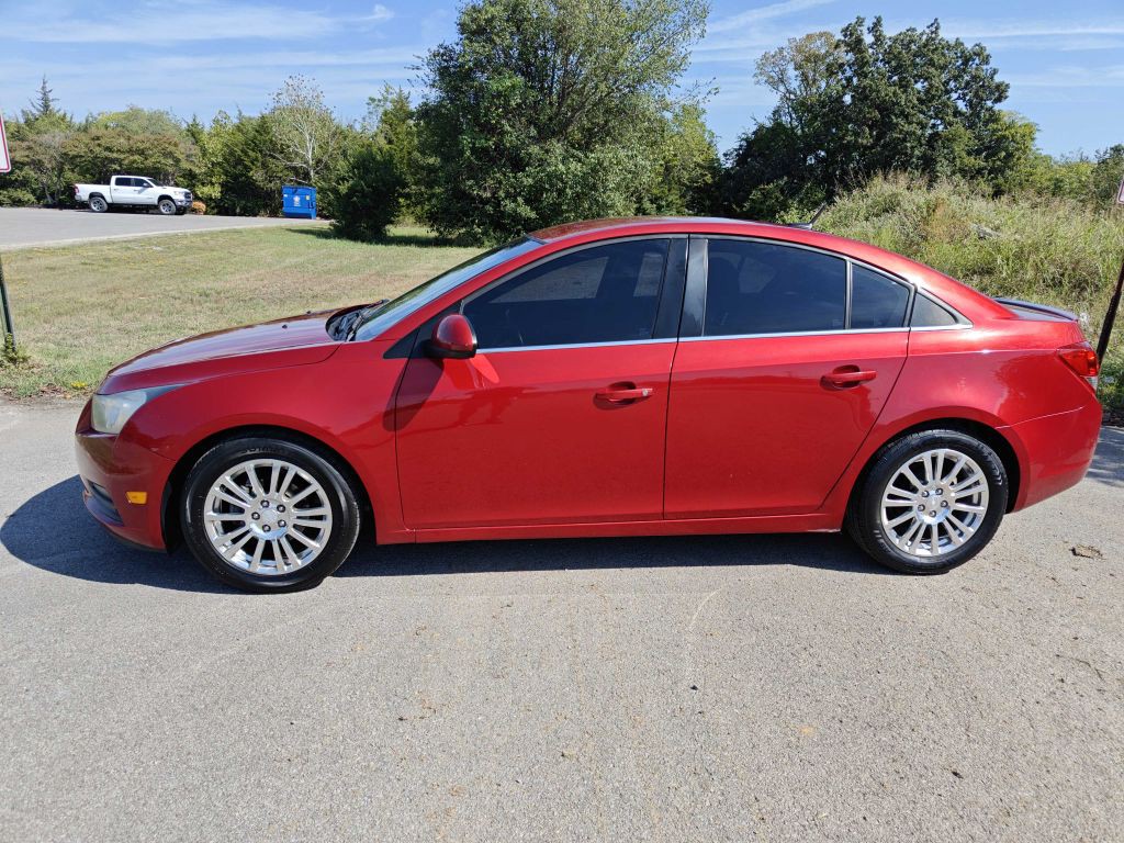 2013 Chevrolet Cruze Image 2