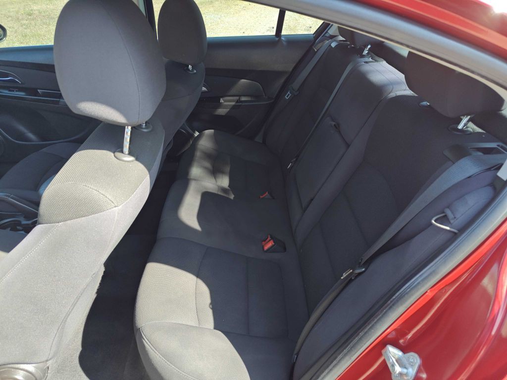 2013 Chevrolet Cruze Image 7