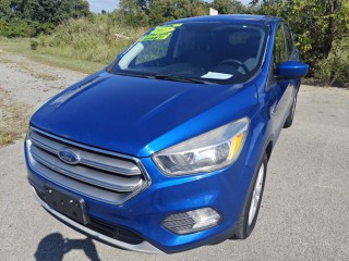 Image for 2017 Ford Escape SE ID: 6879615