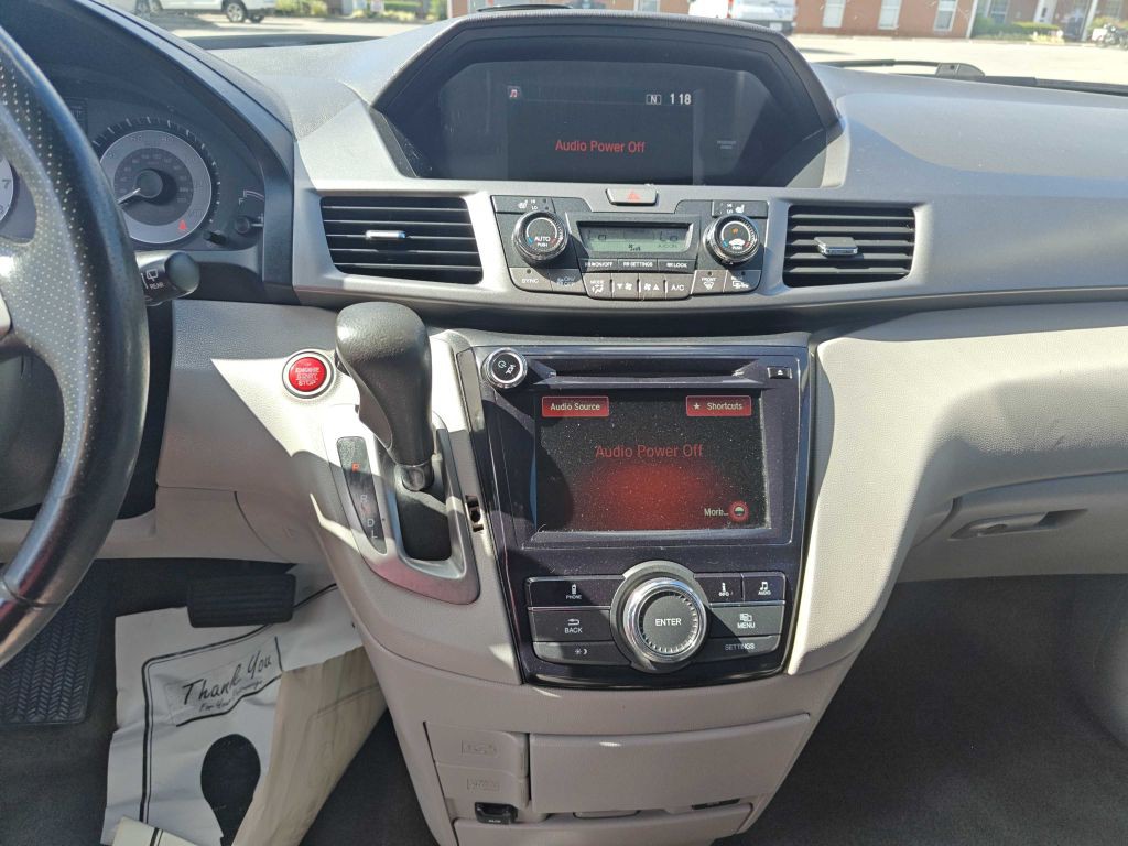 2014 Honda Odyssey Image 10