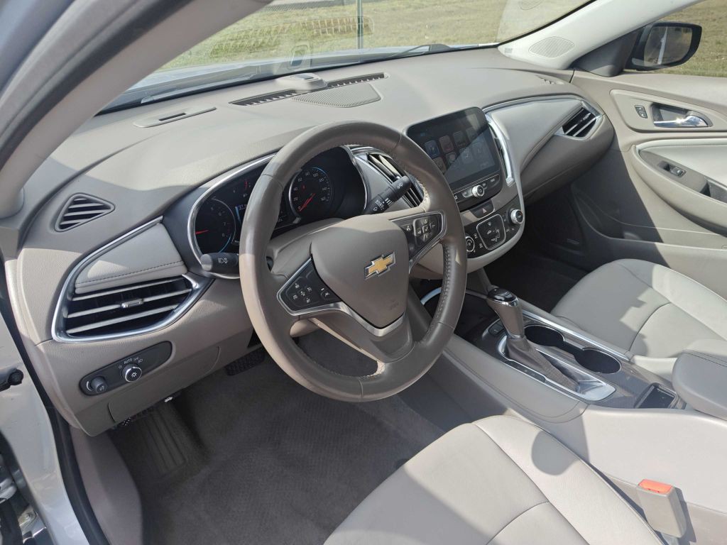 2017 Chevrolet Malibu Image 7