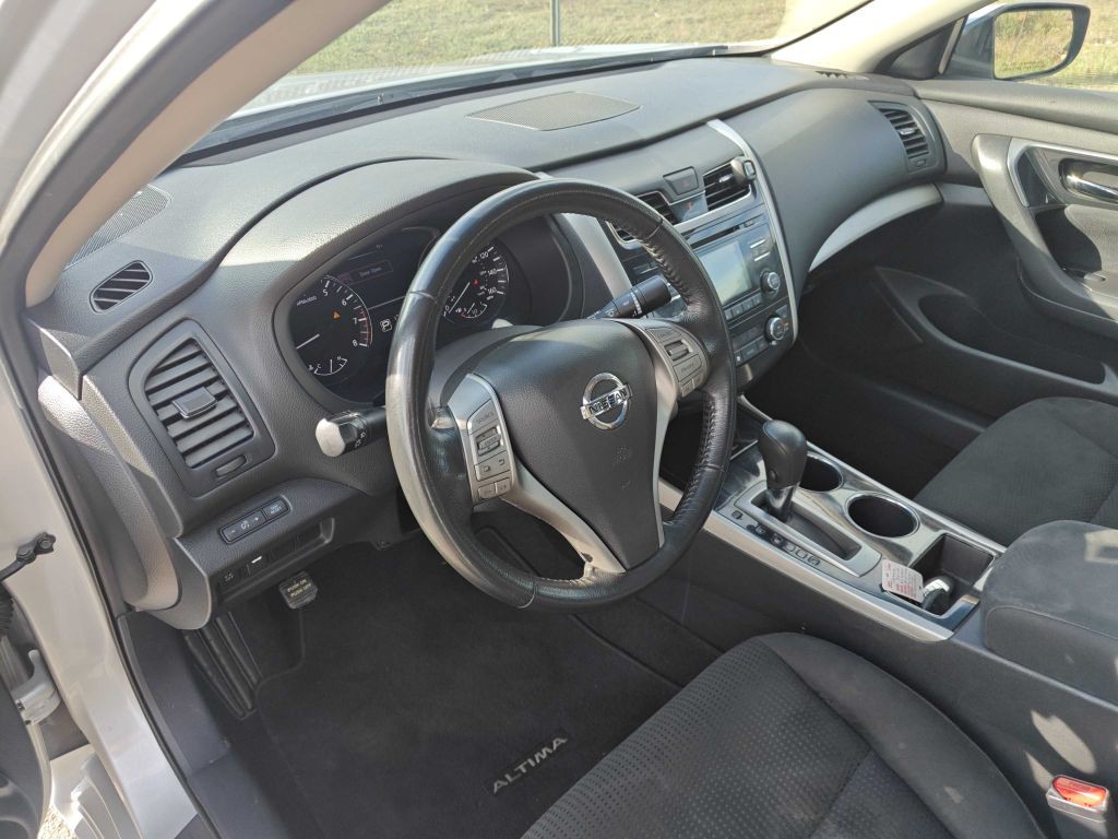 2014 Nissan Altima Image 6