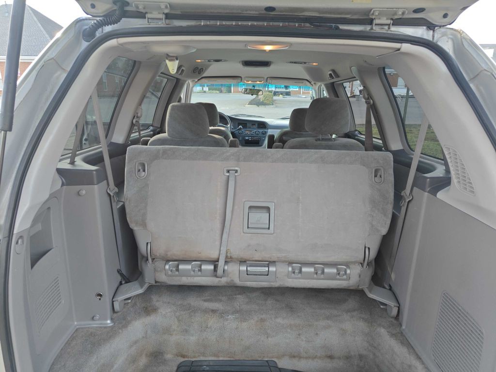 2004 Honda Odyssey Image 8