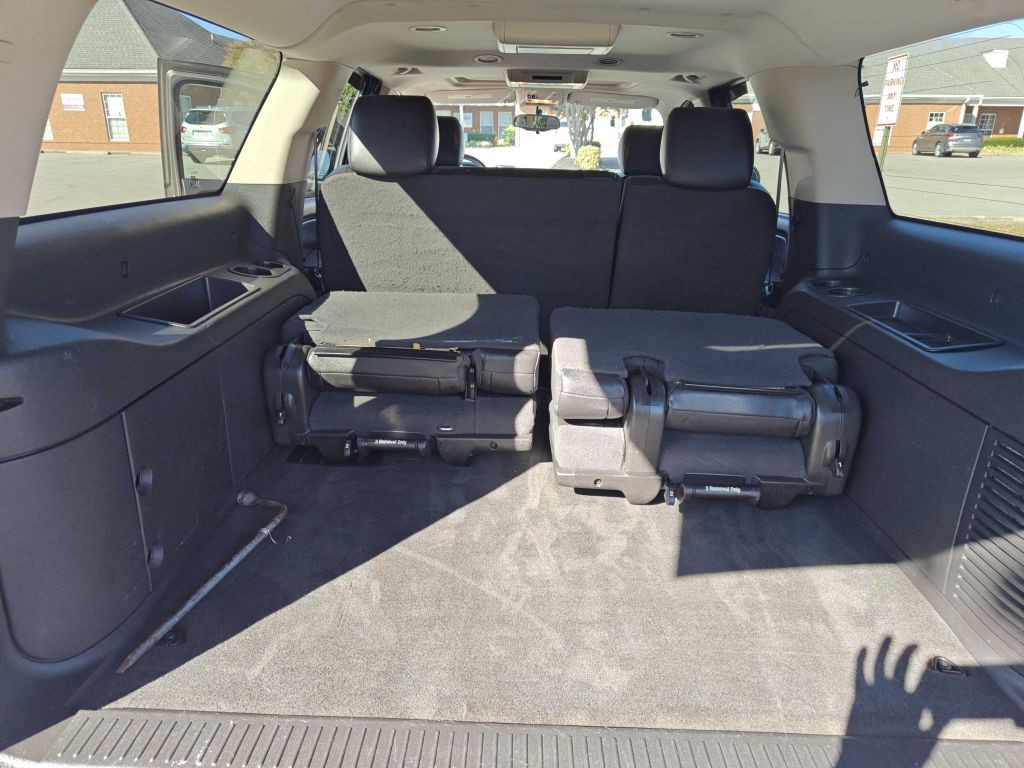 2013 Chevrolet Suburban Image 6