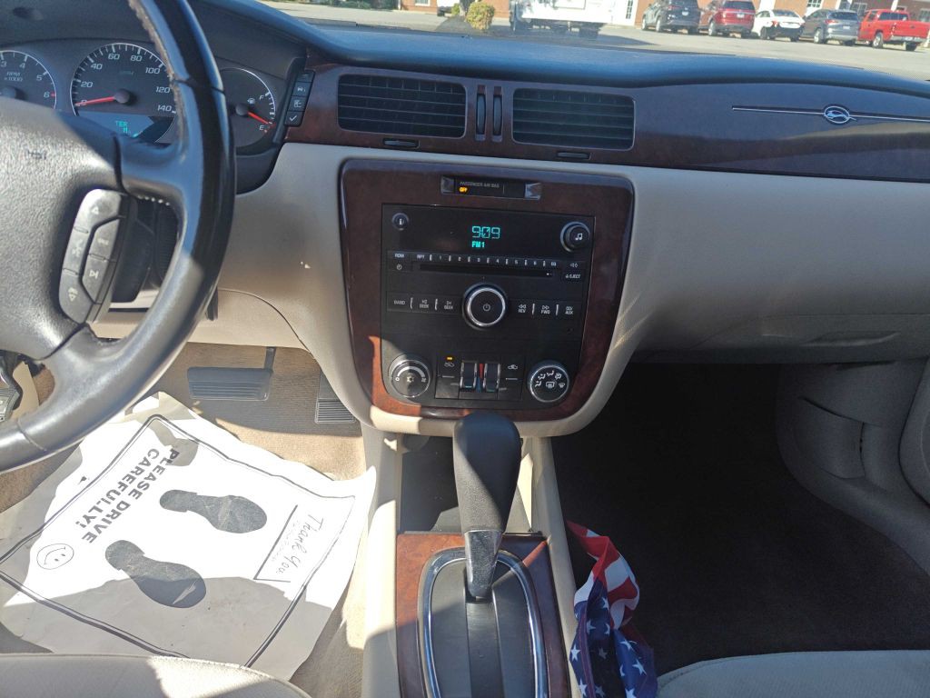 2010 Chevrolet Impala Image 9