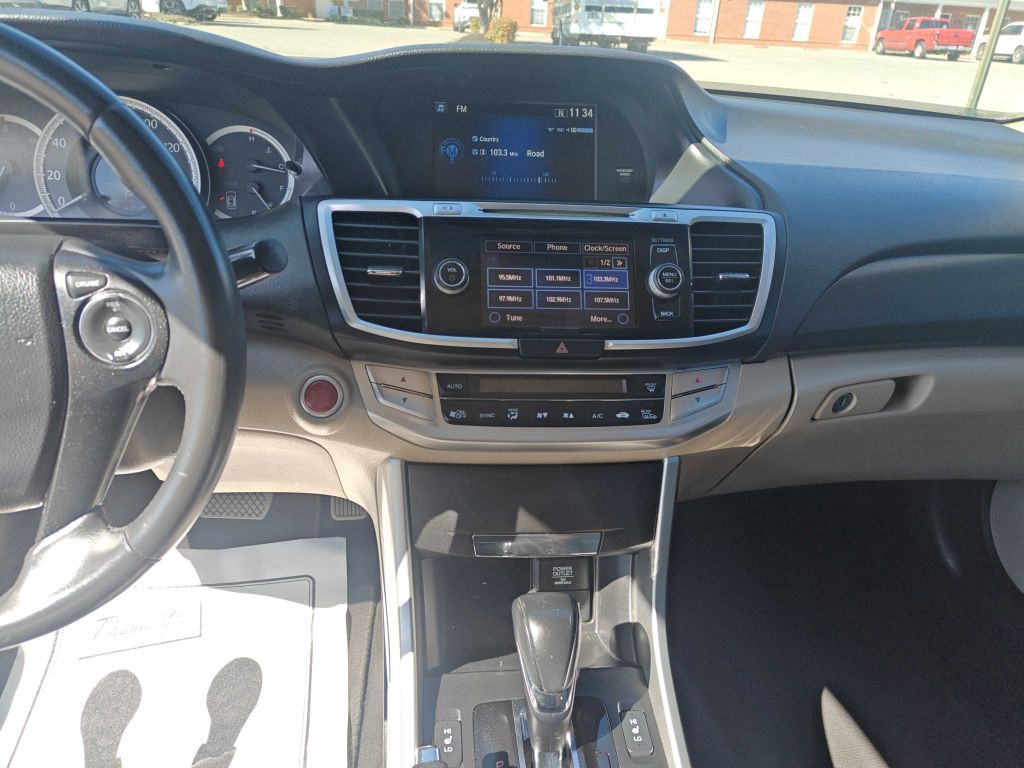 2013 Honda Accord Image 9