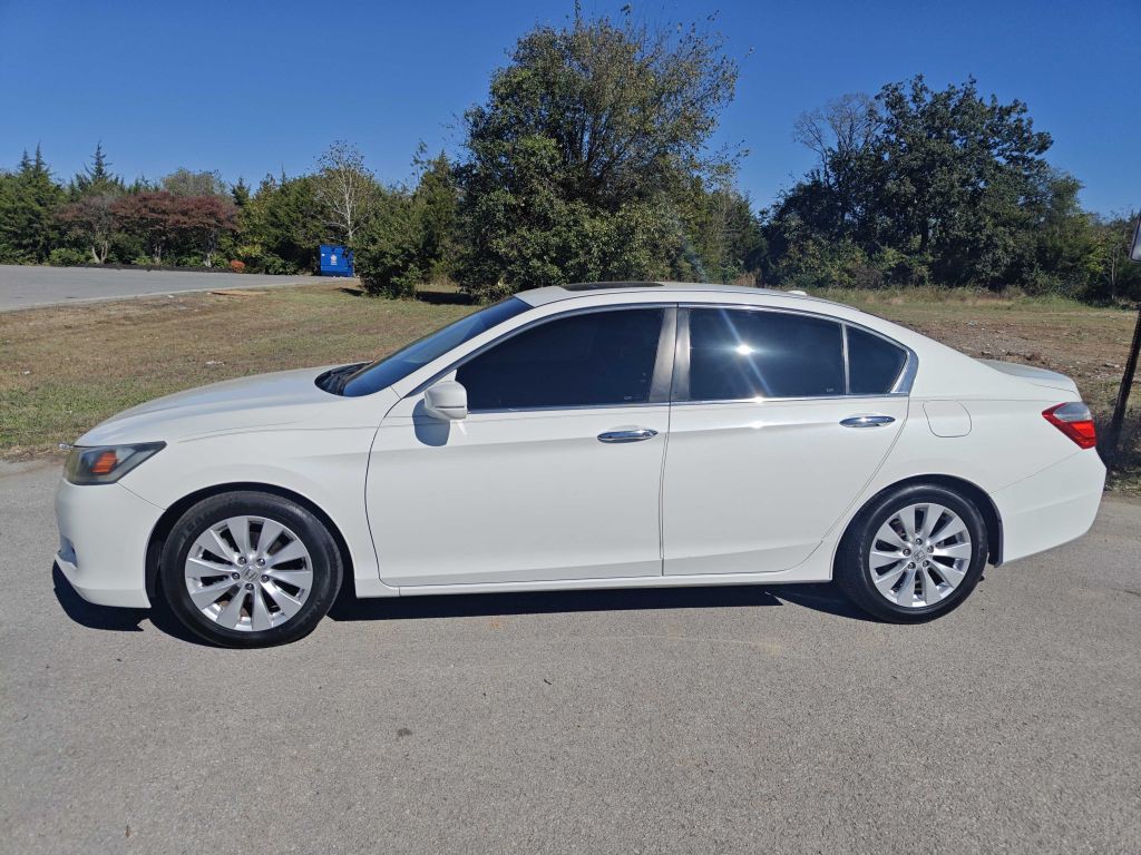 2013 Honda Accord Image 2