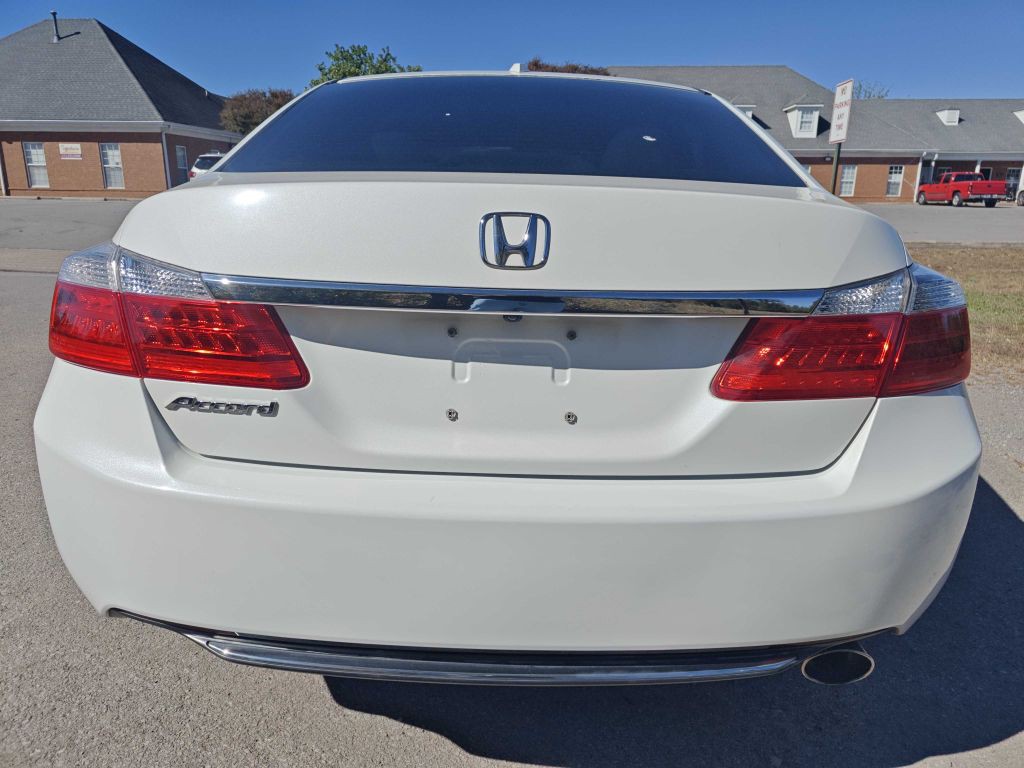 2013 Honda Accord Image 3