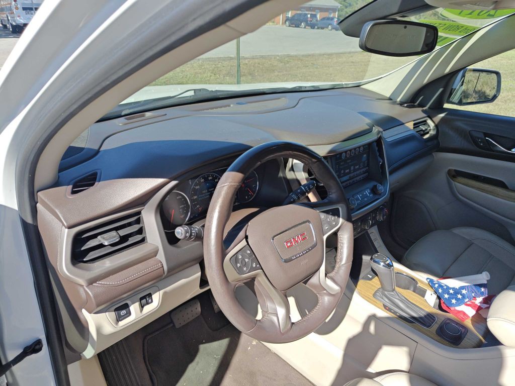 2017 GMC Acadia Image 6