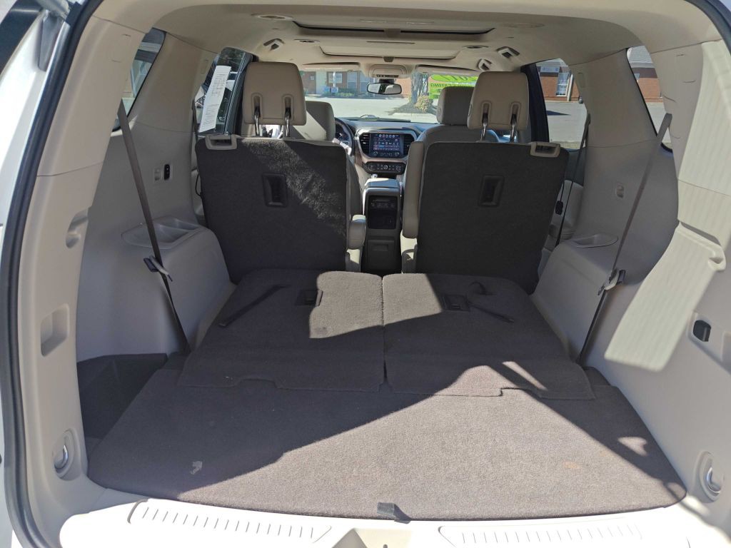 2017 GMC Acadia Image 8