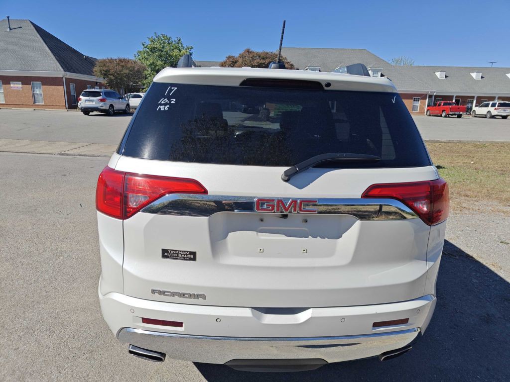 2017 GMC Acadia Image 3