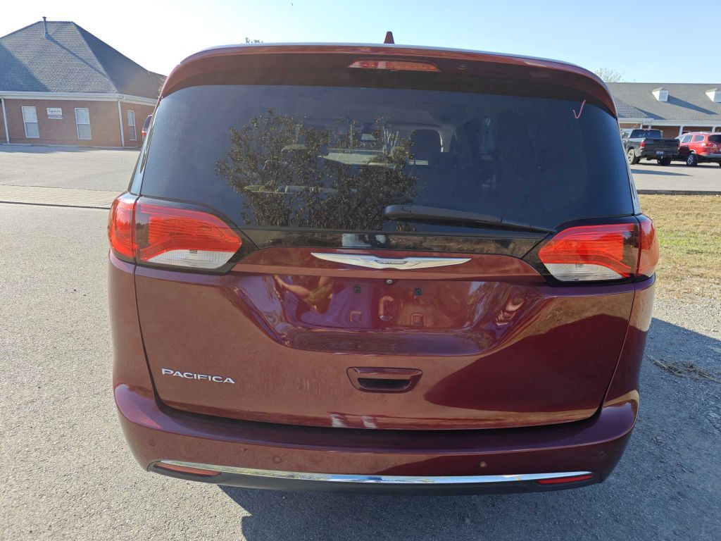 2017 Chrysler Pacifica Image 3