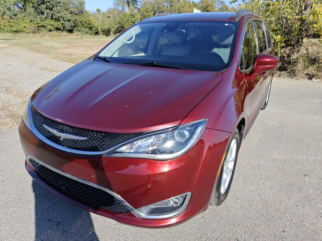 2017 Chrysler Pacifica Image 5