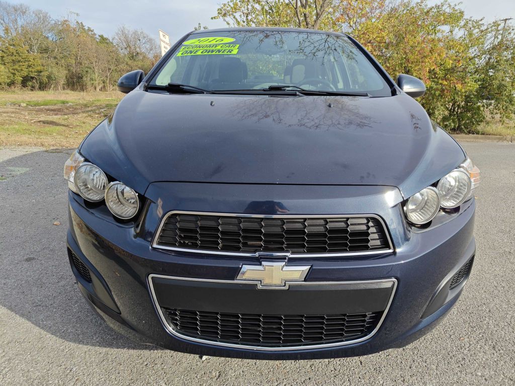 2016 Chevrolet Sonic Image 5