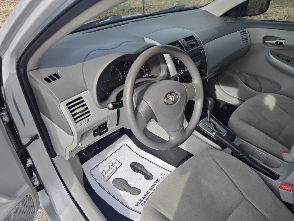 2010 Toyota Corolla Image 6
