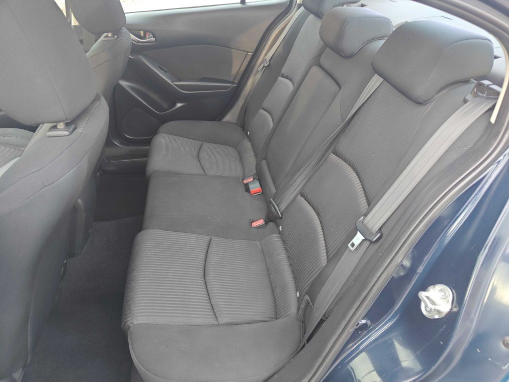2016 Mazda Mazda3 Image 7