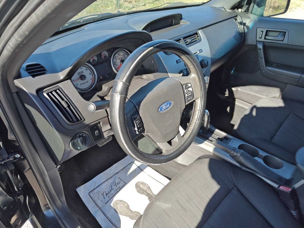 2011 Ford Focus Image 6